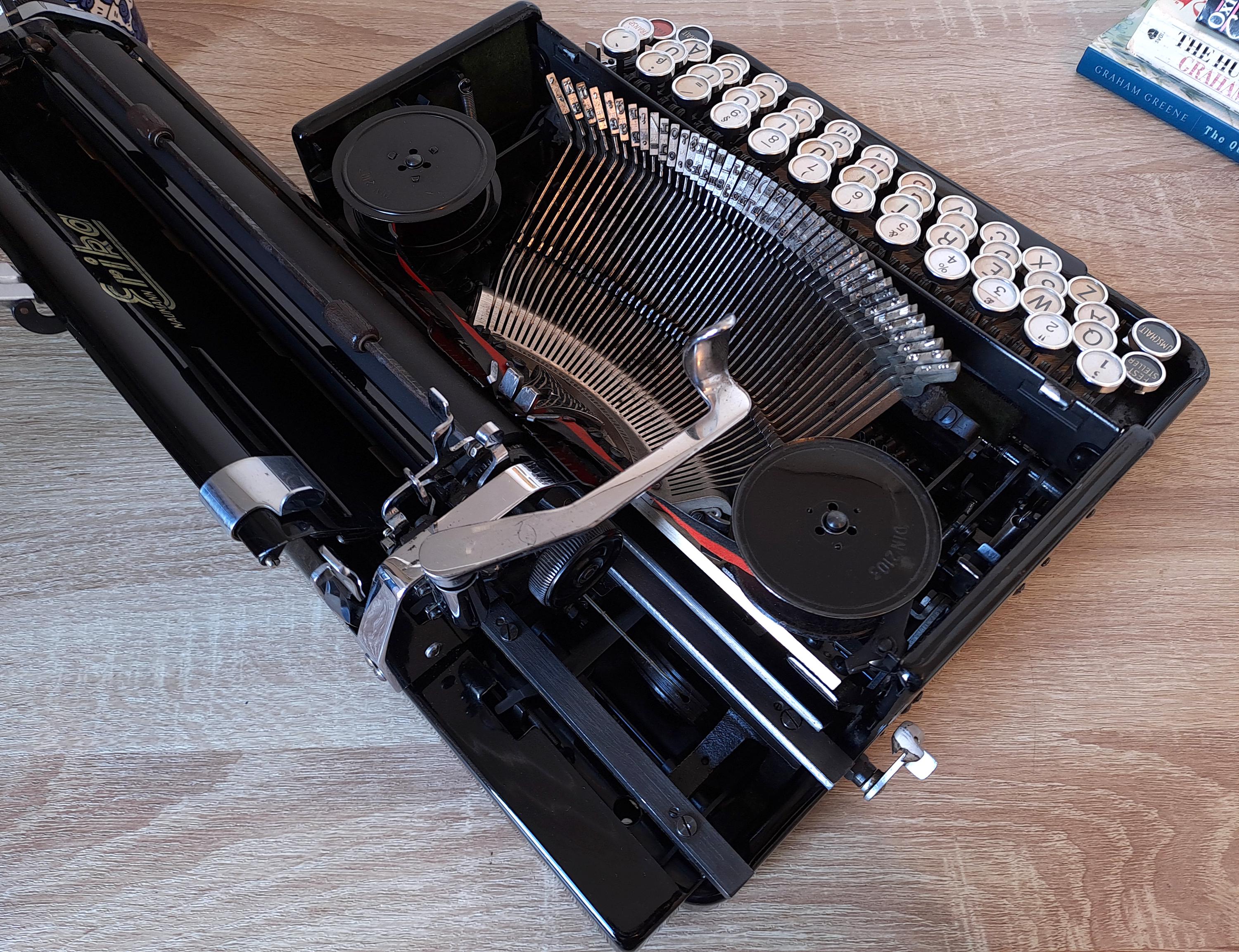 Erika Model M Typewriter, New Platen