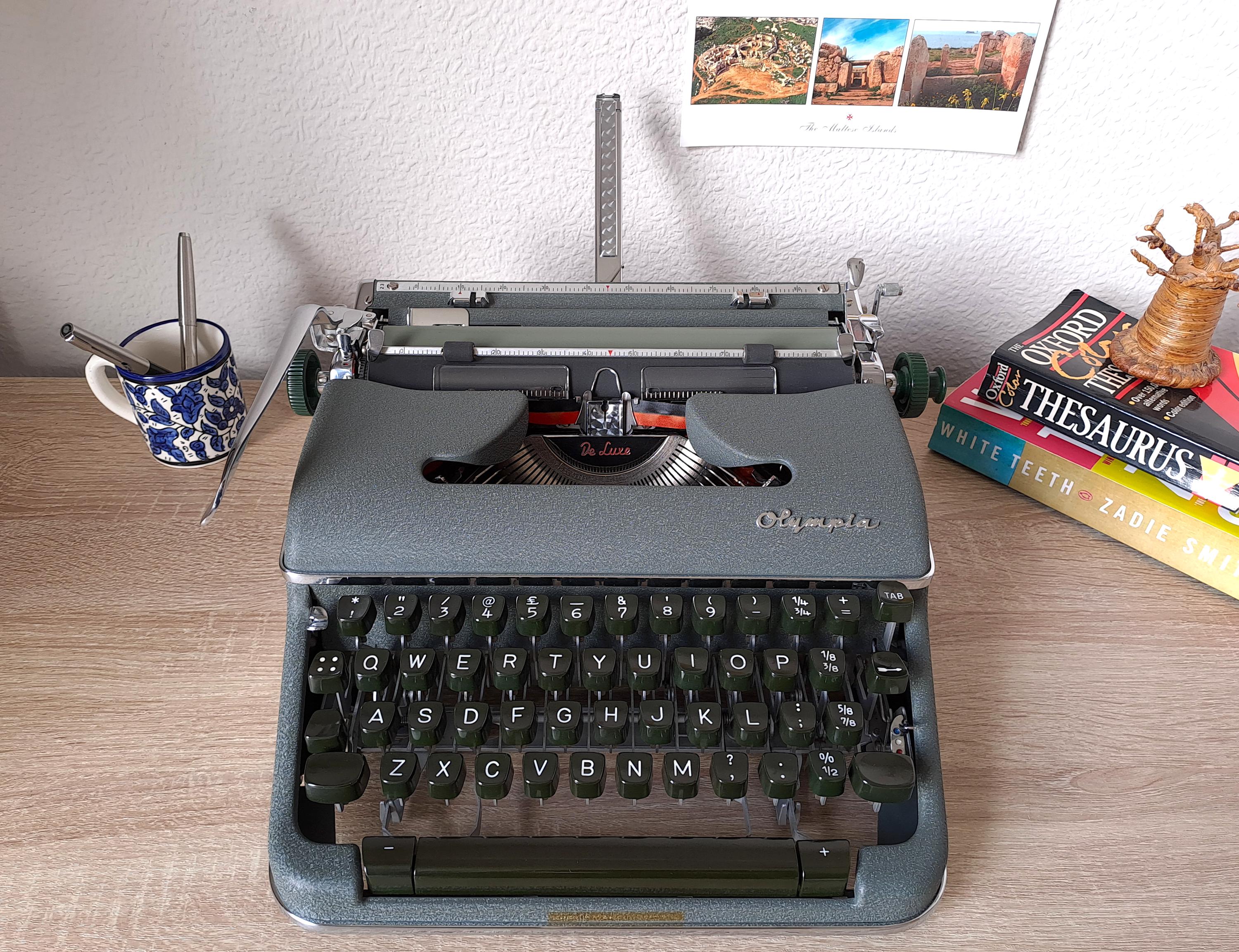 Olympia SM4 Typewriter, New Platen