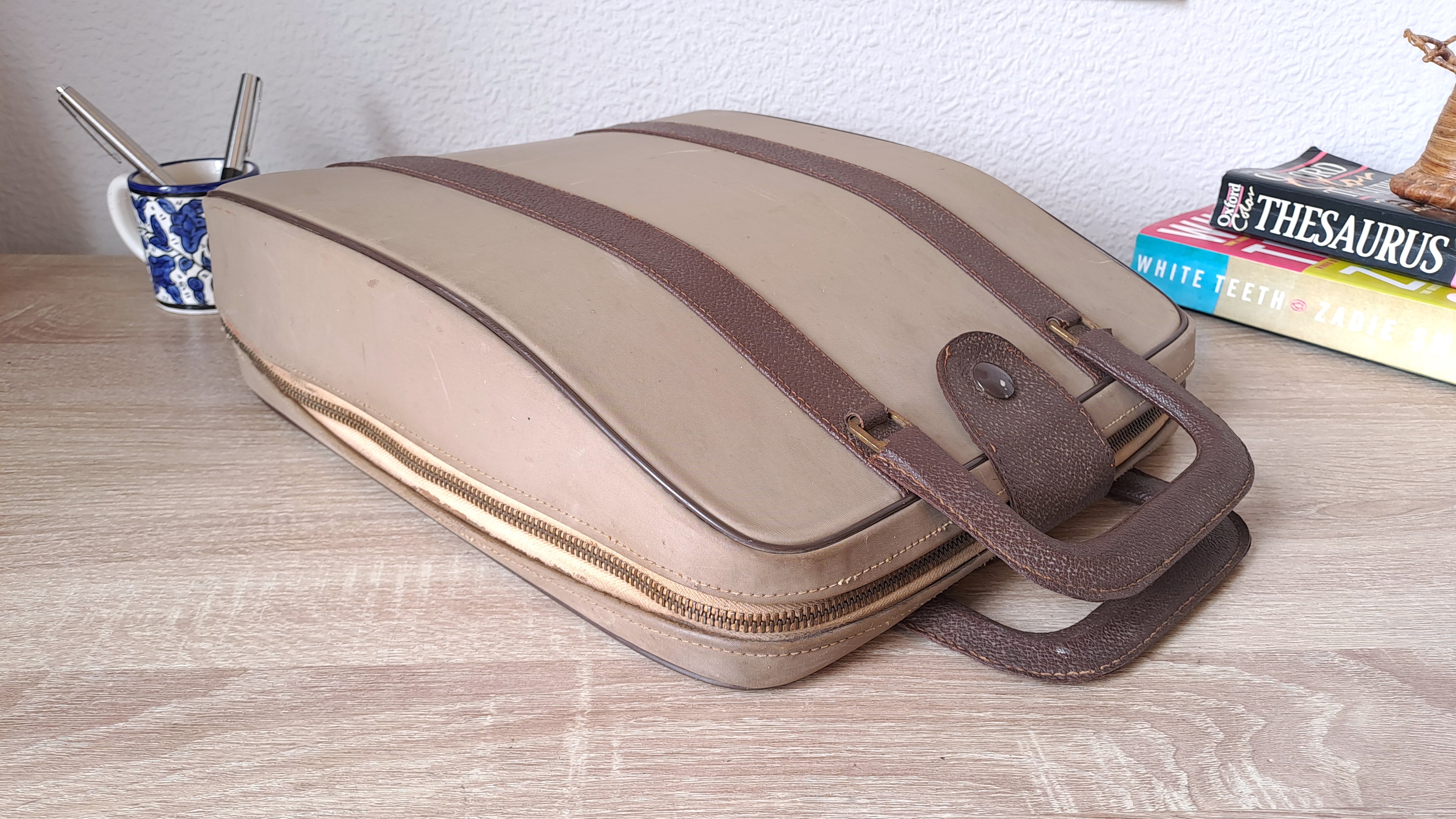 Olivetti Lettera 22 Typewriter