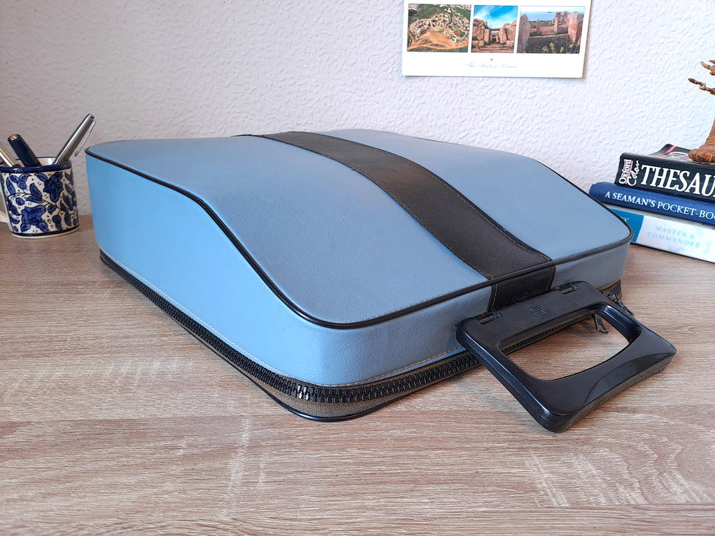 Olivetti Lettera 32 Typewriter
