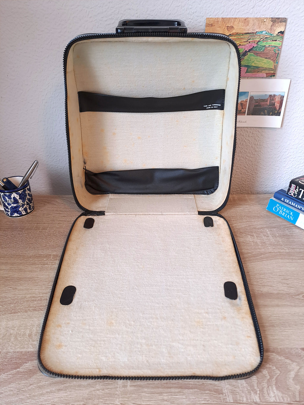 Olivetti Lettera 32 Typewriter