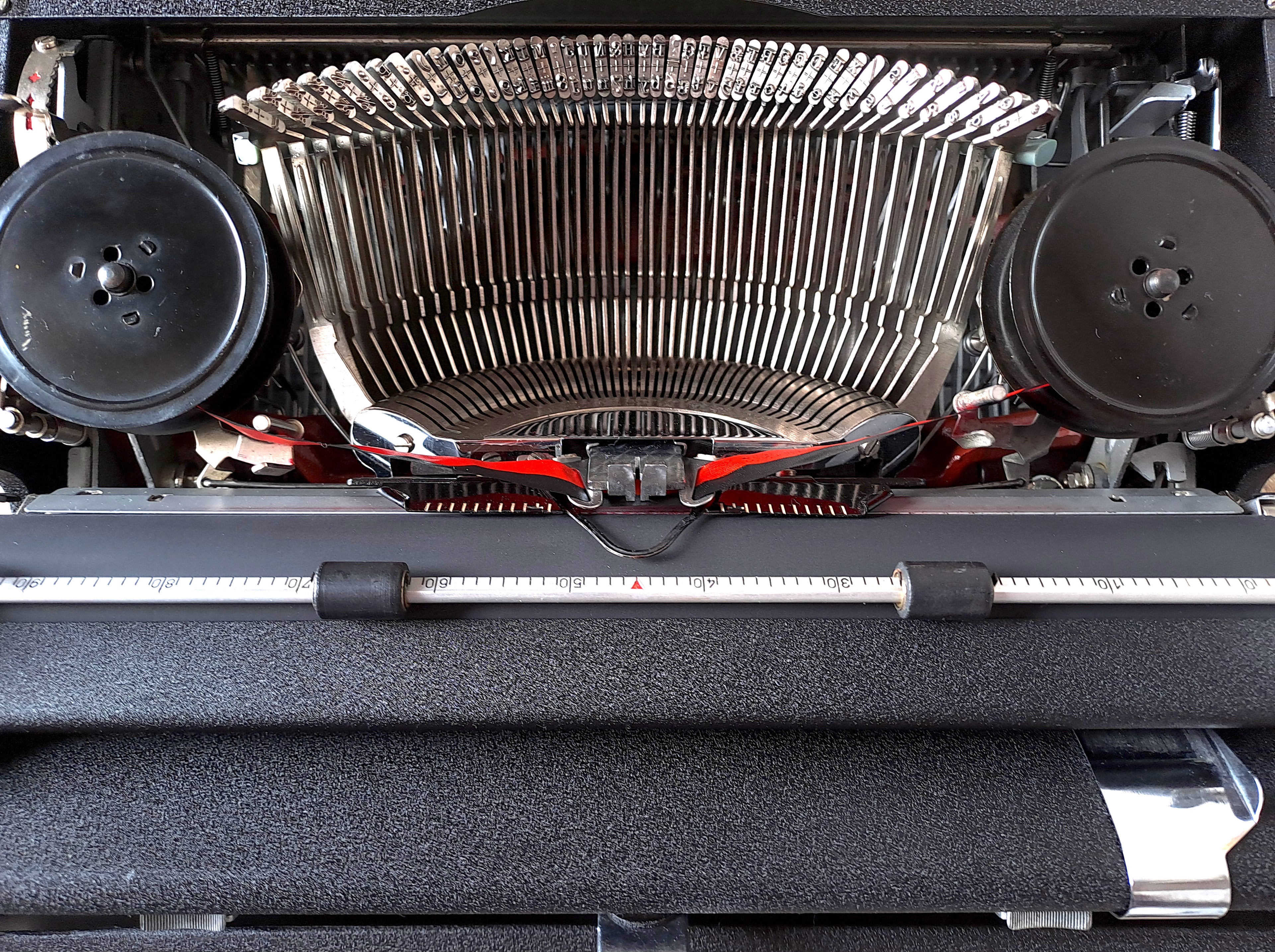 Olympia SM2 Black Typewriter, New Platen