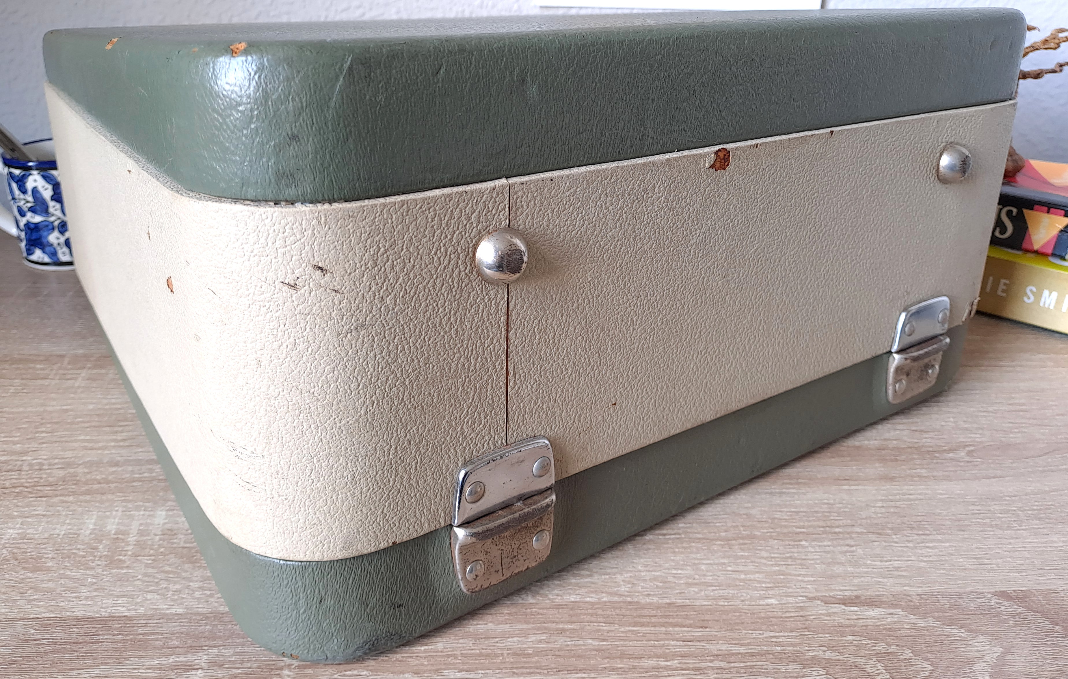 Olympia SM4 Typewriter, New Platen