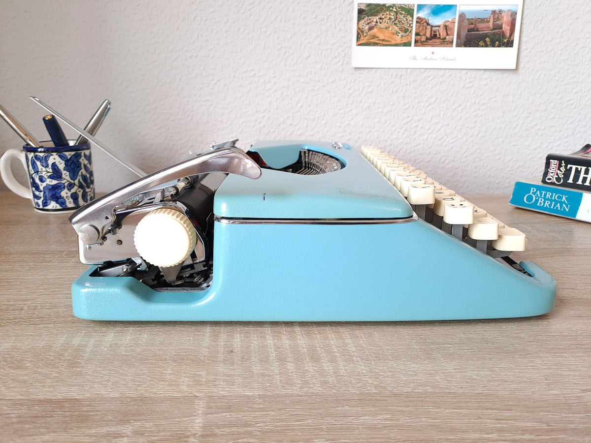 Olympia Splendid 99 Typewriter