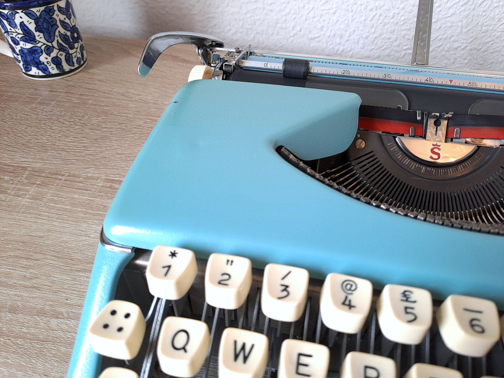 Olympia Splendid 99 Typewriter