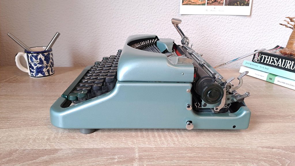 Imperial Good Companion 4 Typewriter