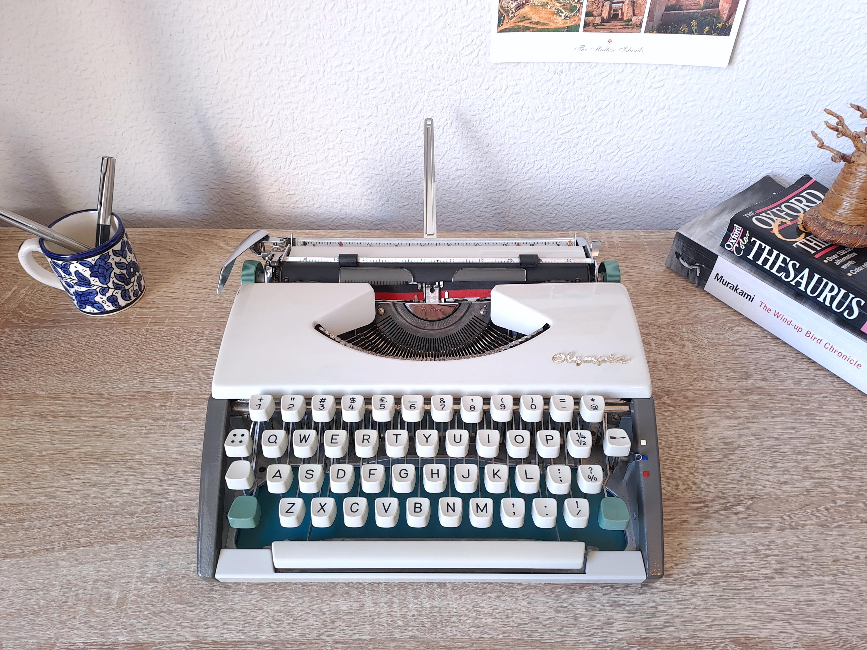 Italic Olympia SF Typewriter